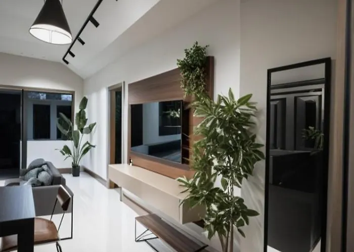 Spacious Homes At Shore Near Mall Of *